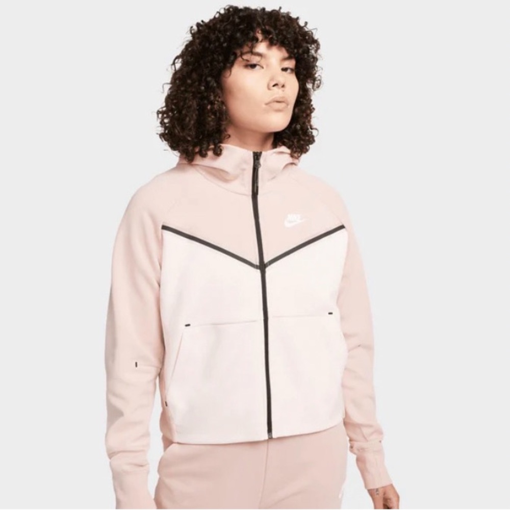 Pink Nike tech Fleece Sweat Set